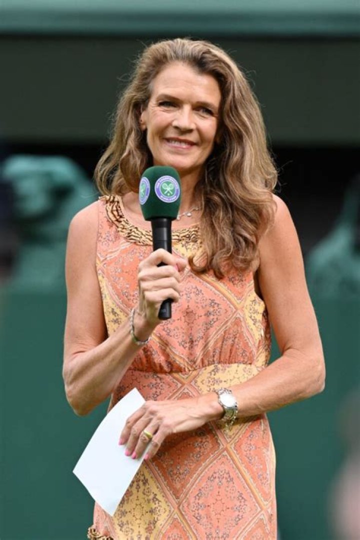 Annabel Croft