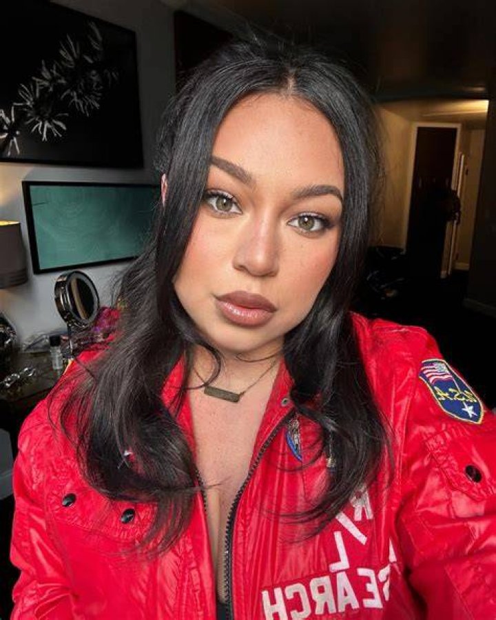 Hilary Montez